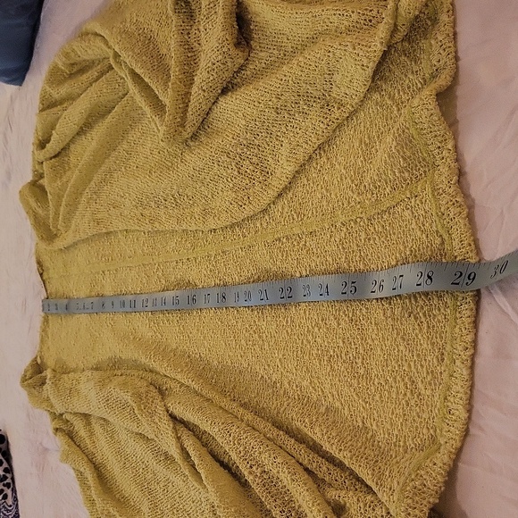 Sis Sis, Mesh Sweater Top. Women's size S/M - Picture 5 of 7